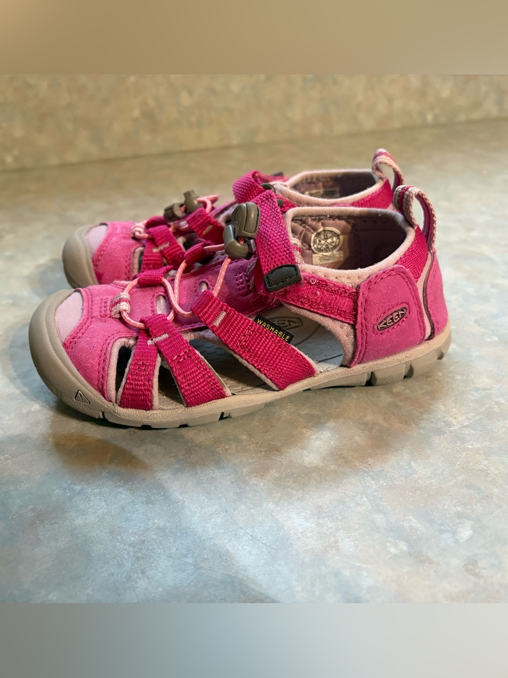 KEEN Kids Hot Pink Closed-Toe Sport Sandals